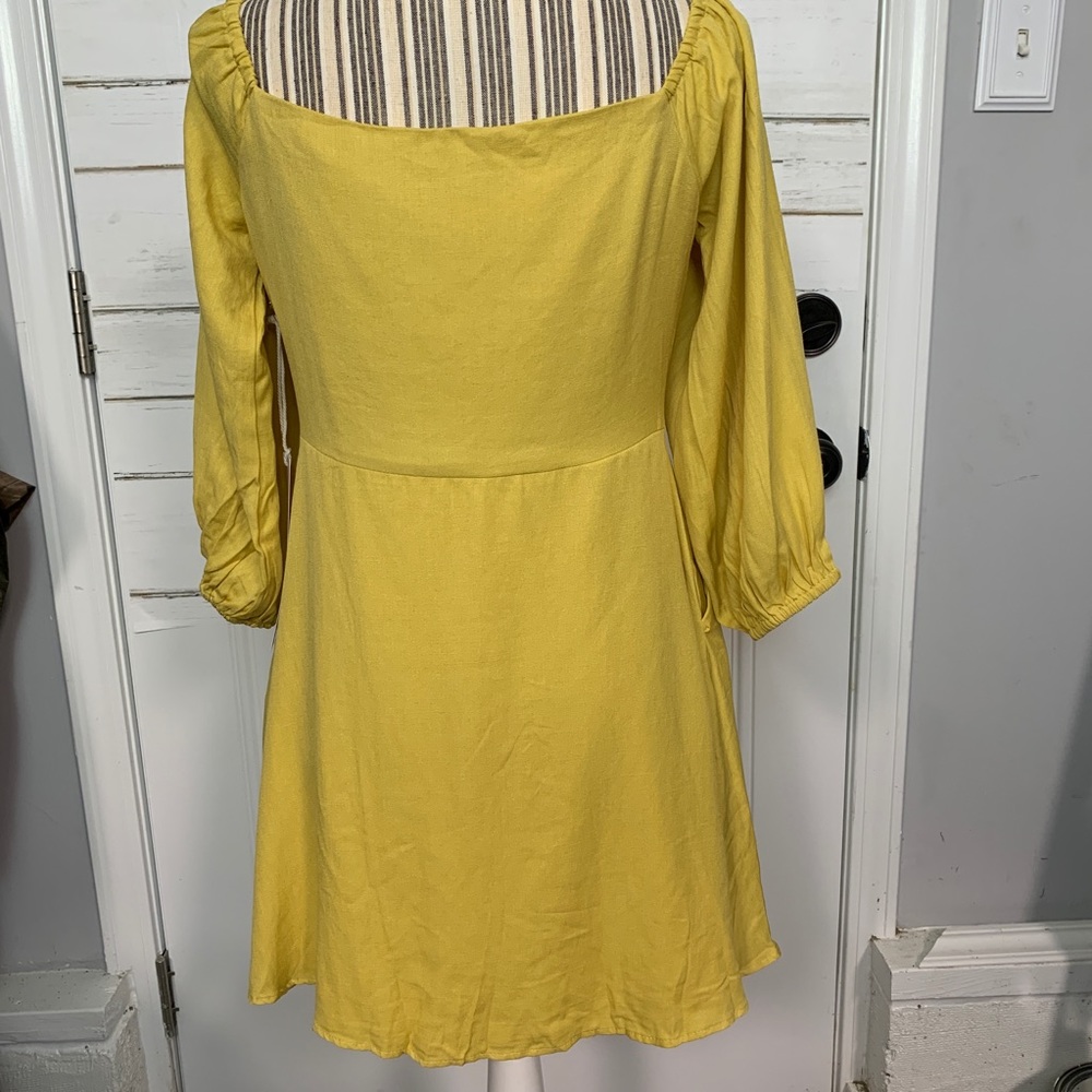 super cute off the shoulder yellow buttoned dress - Picture 3 of 3